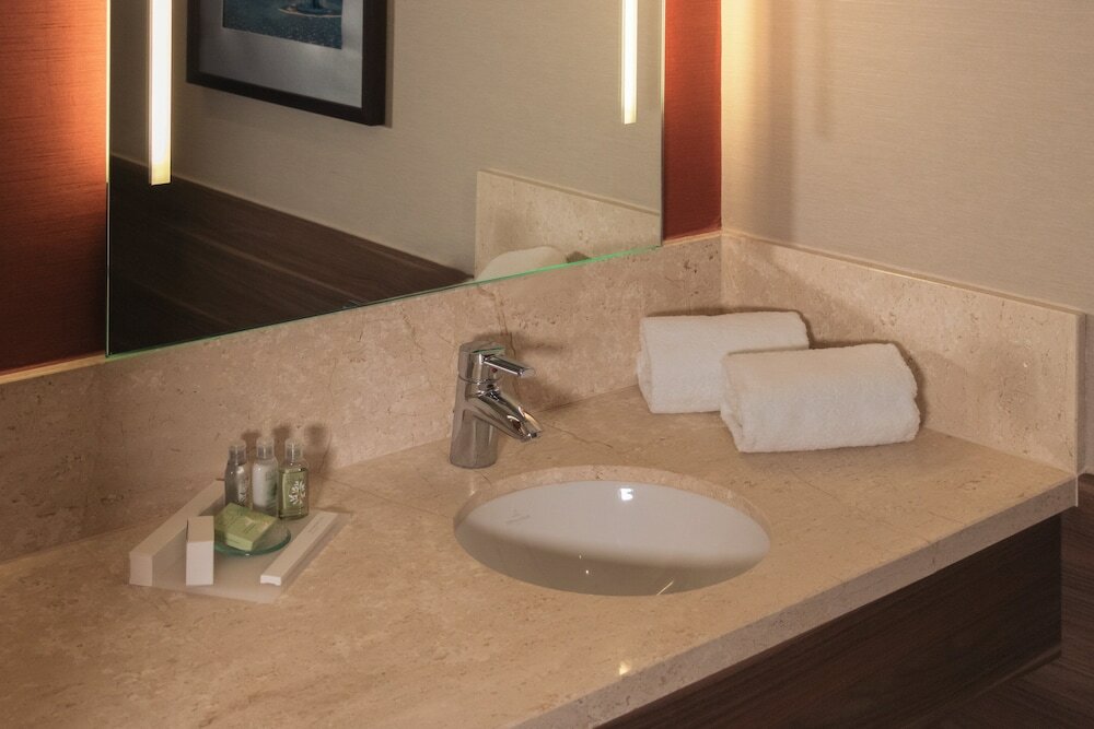 Фото Crowne Plaza Frankfurt Congress Hotel, an Ihg Hotel