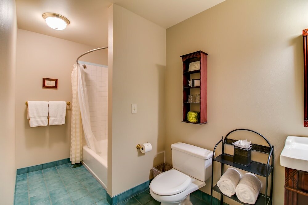 Фото Winchester Inn