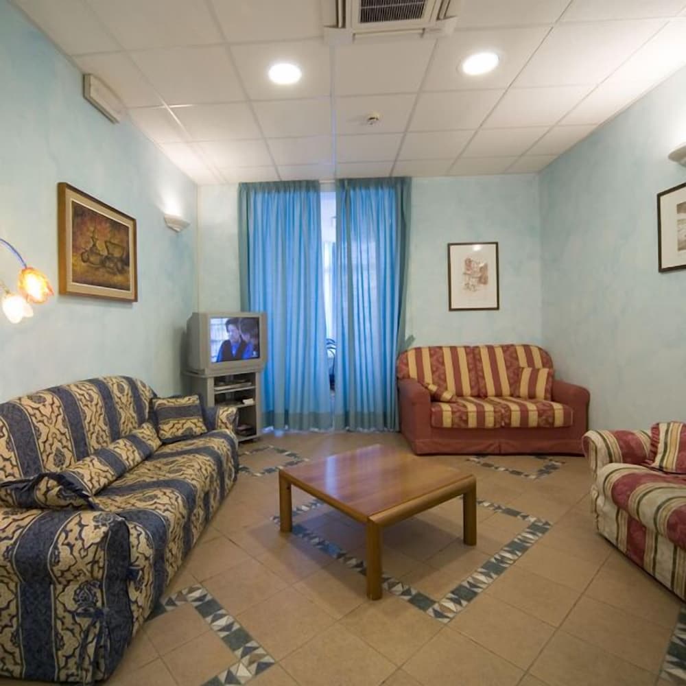 Фото Hotel Savina