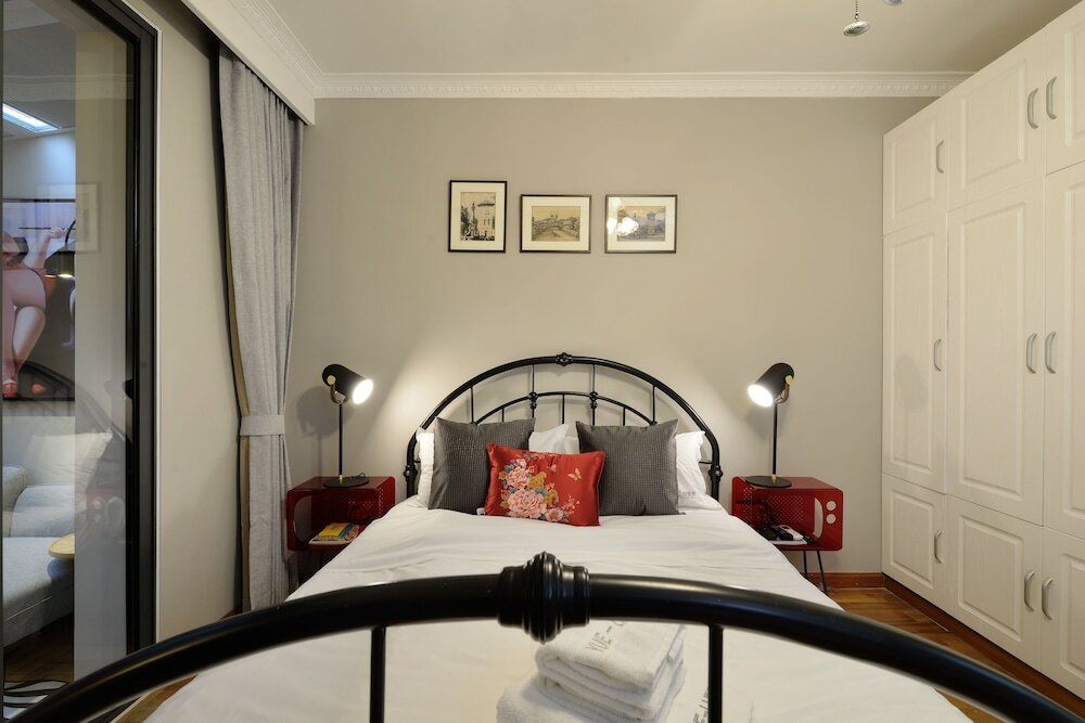 Фото Newly Renovated 1bdr Apt Old Shanghai