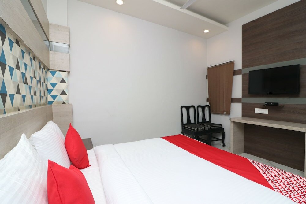 Фото Oyo Flagship 29055 Megha inn Charbagh