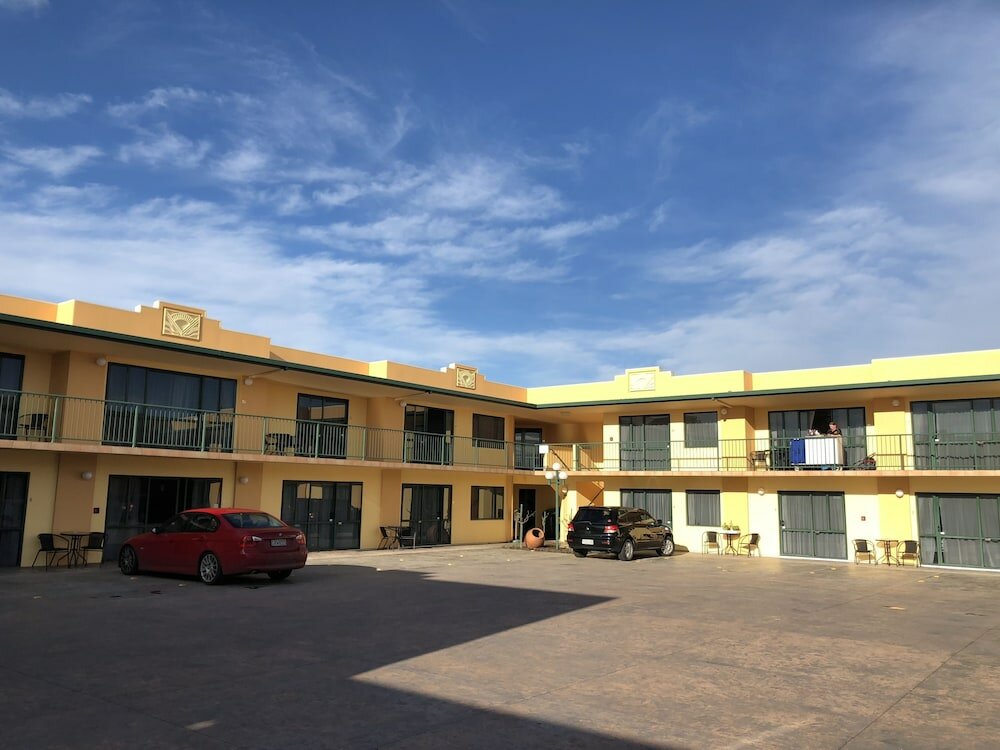 Фото отеля 3