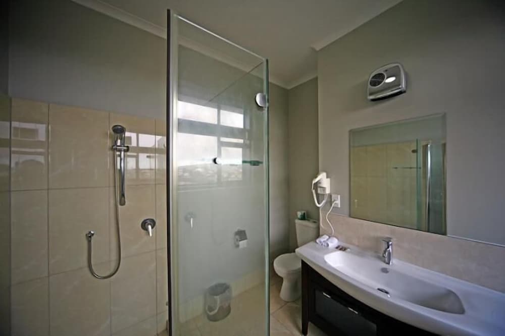 Фото Eden Gardens Motel