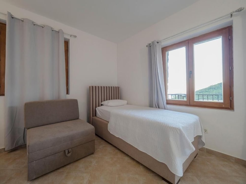 Фото Family Retreat Bozovic