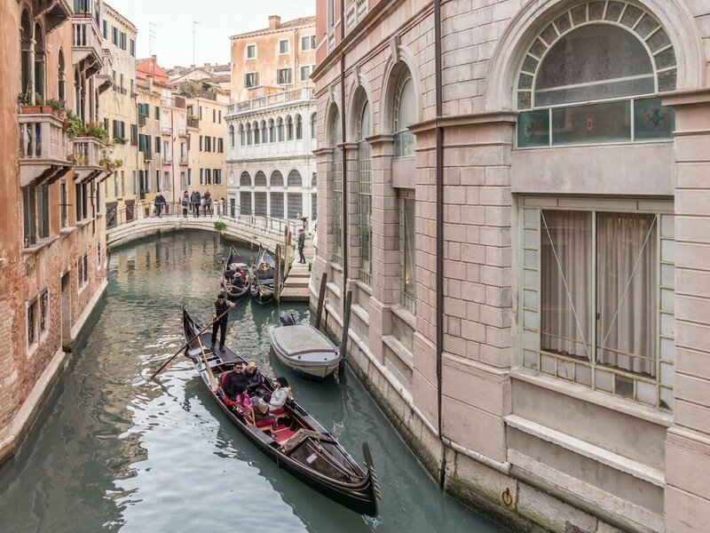 Гостиница Venice Ca San Marco Canal View в Венеции