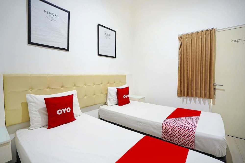 Фото Oyo 91508 Ruby Homestay Syariah