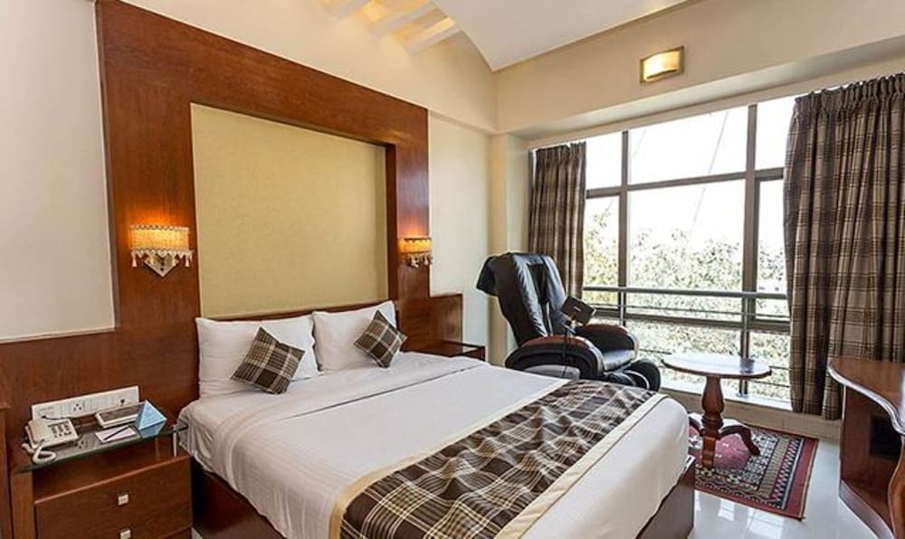 Фото Fabhotel Poco Loco