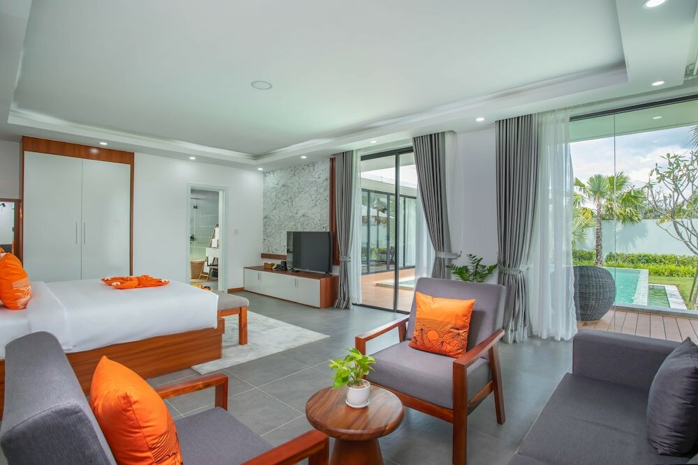 Фото Wonderland Suites and Resort