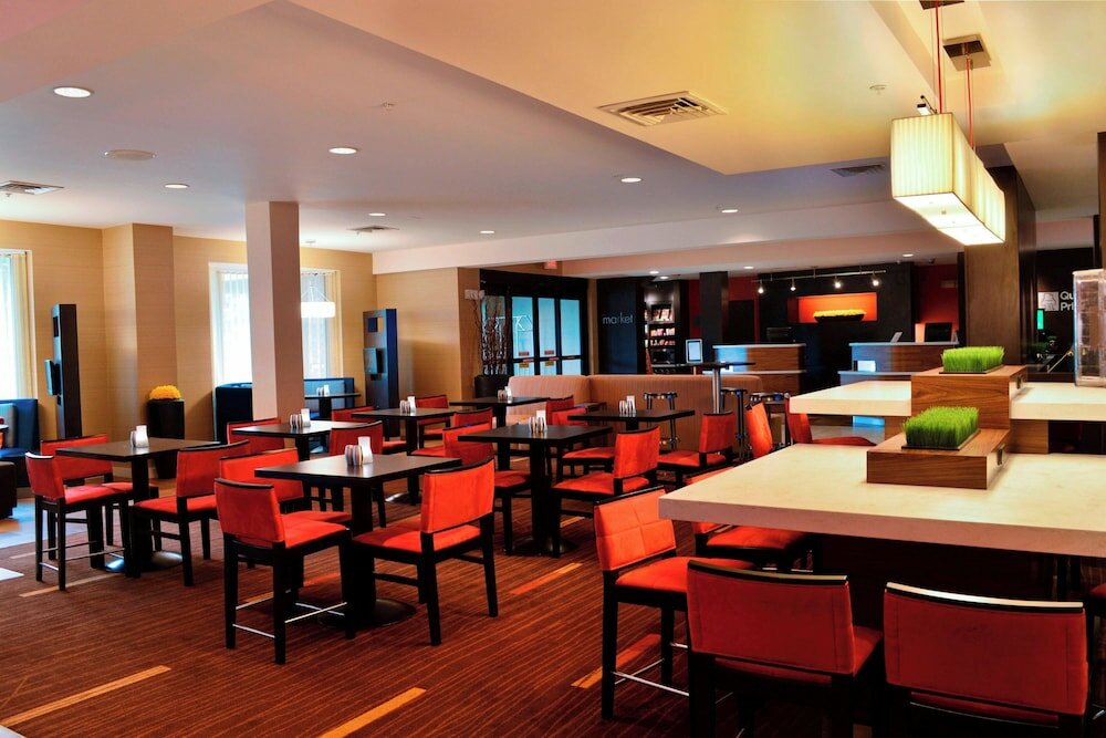 Фото Courtyard by Marriott Concord