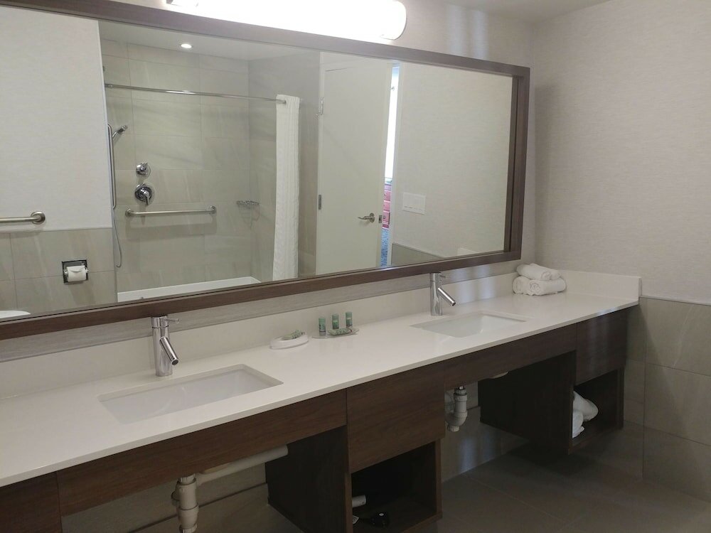 Фото Best Western Hotel Brossard