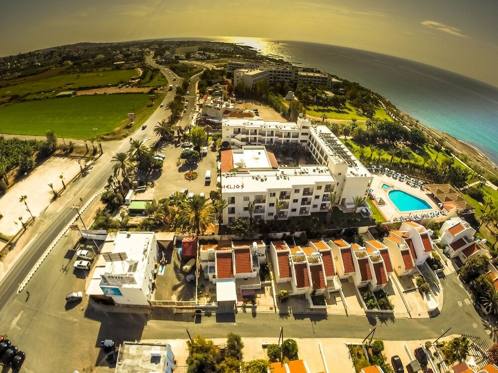 Фото Helios Bay Hotel and Suites