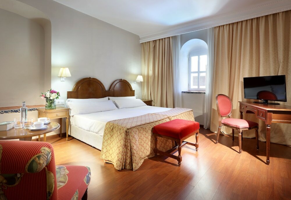 Фото Crisol Monasterio de San Miguel