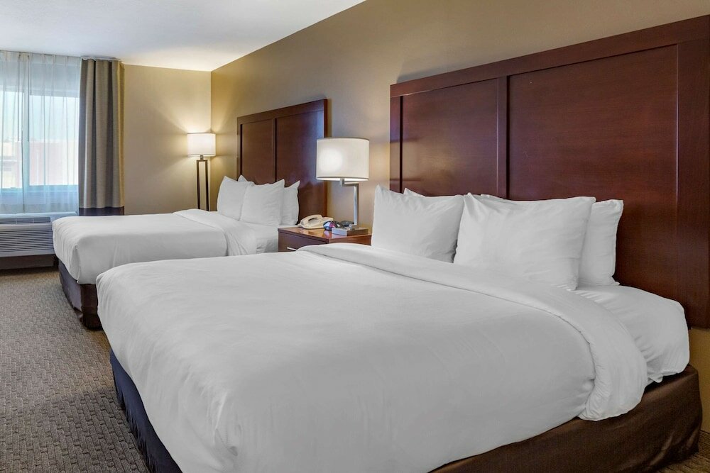 Фото Comfort Inn & Suites Los Alamos