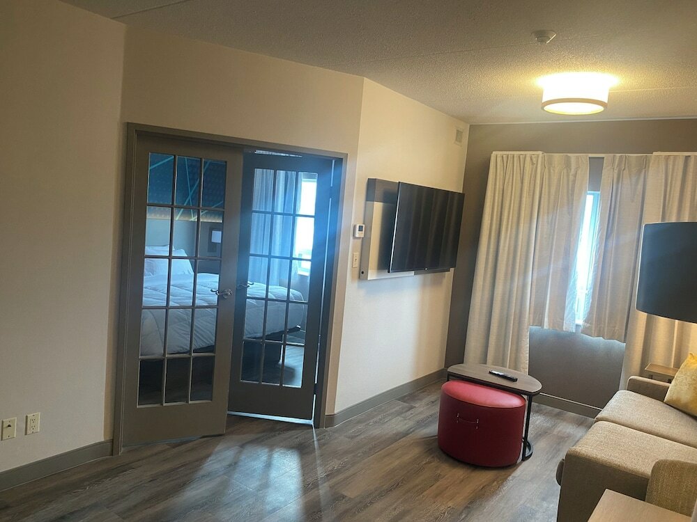 Фото Quality Suites London