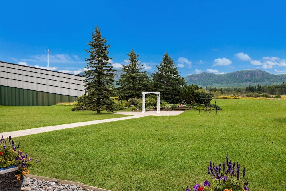 Фото Best Western Plus Nor'wester Hotel & Conference Centre