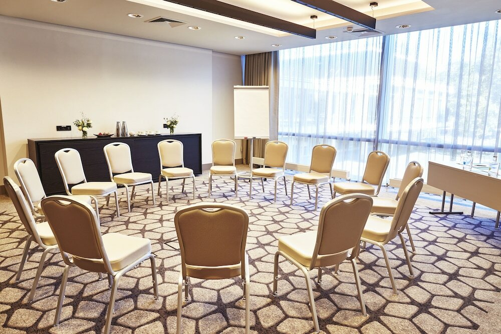 Фото Steigenberger Hotel Koln