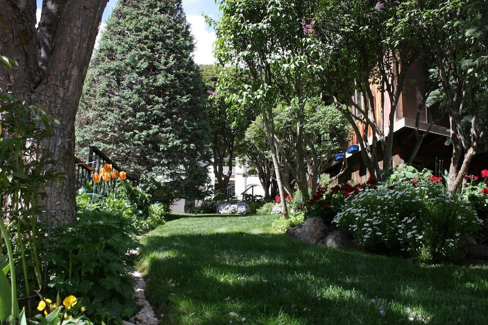 Фото St. Moritz Lodge & Condominiums