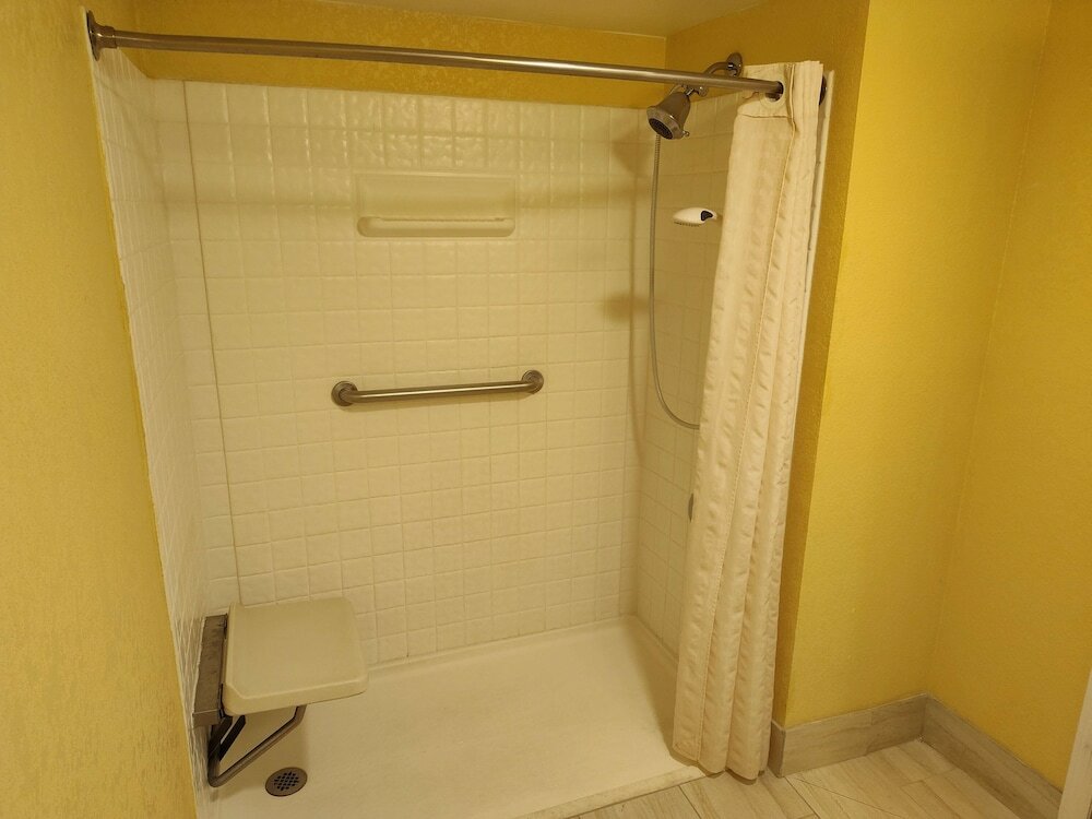 Фото Best Western Plus Oak Mountain Inn