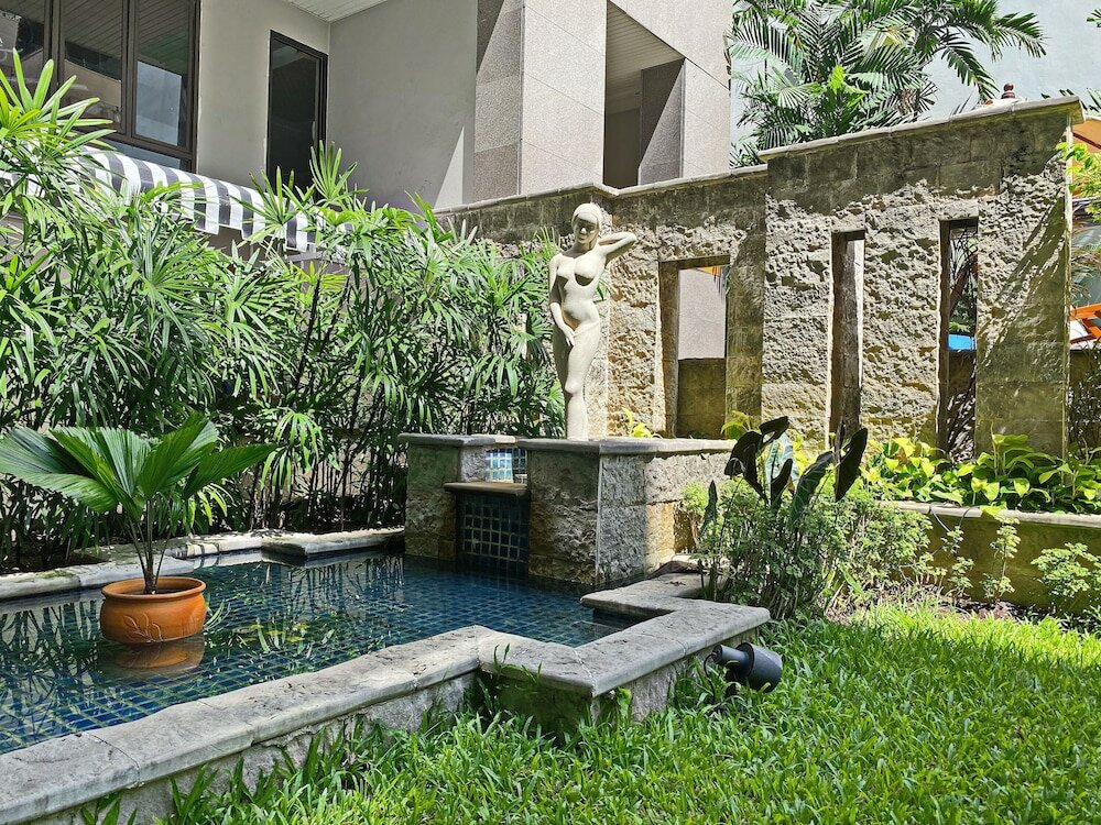 Фото Silom Serene Hotel