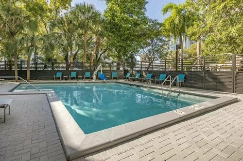 Гостиница Rodeway Inn & Suites Downtown Brickell в Майами