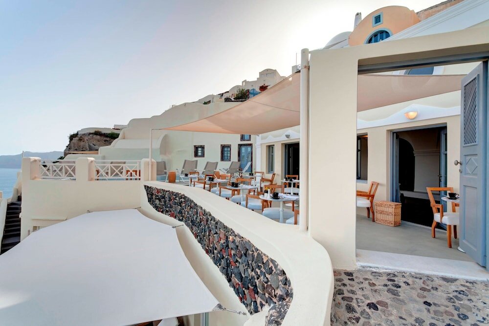 Фото Mystique, a Luxury Collection Hotel, Santorini