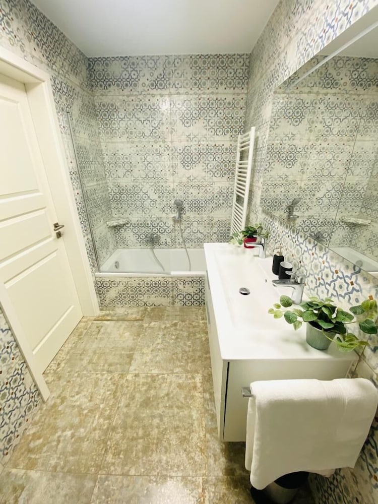 Фото Luxury 2 bedrooms in Limpertsberg