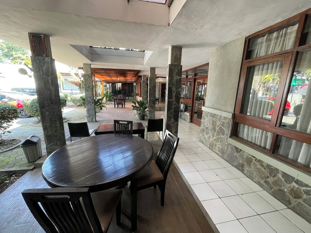 Фото Hotel Gegerkalong Asri