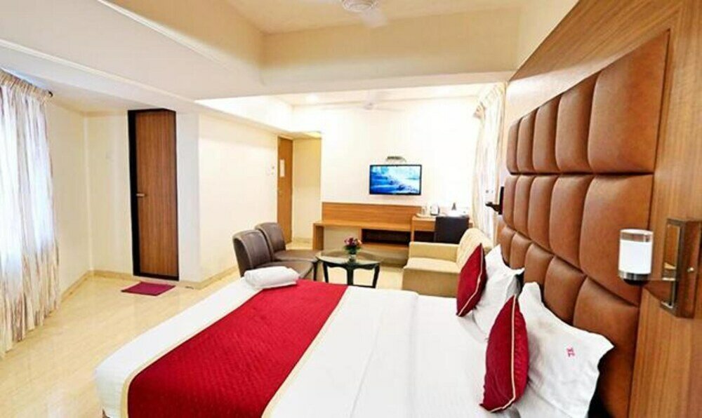 Фото отеля 2