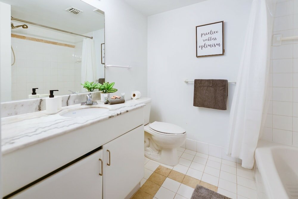 Фото Condo Top Amenities City Bay View