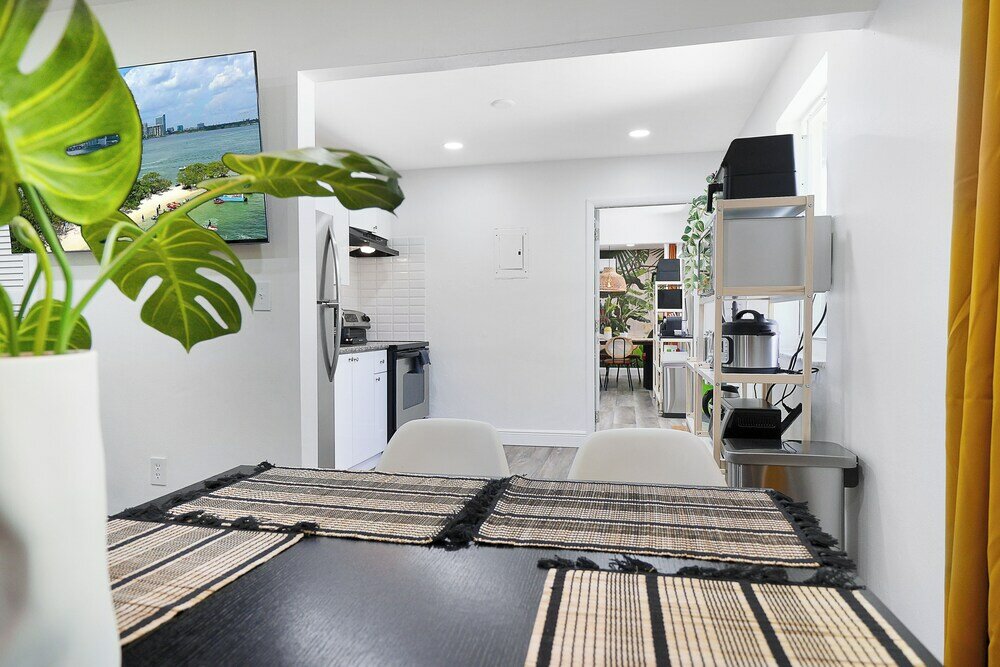 Фото 6 to 42 Guests 6 Kitchens Comfort Retreat Heart Wynwood