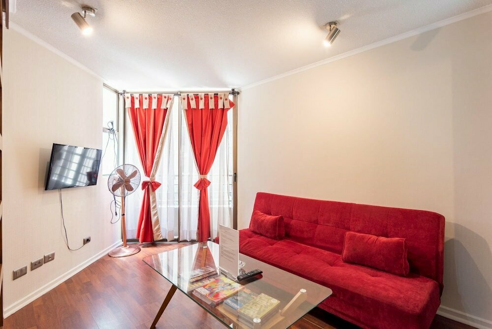 Short-term housing rental Urban Art 1br Wifi Smart TV & Metro, Santiago, photo