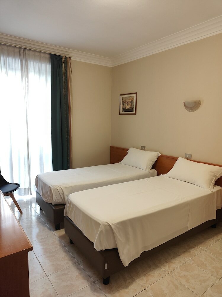 Фото Hotel Romano