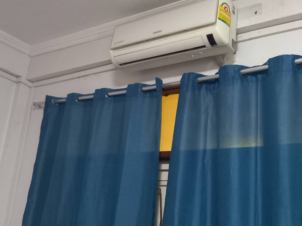 Фото Sleep with me hostel