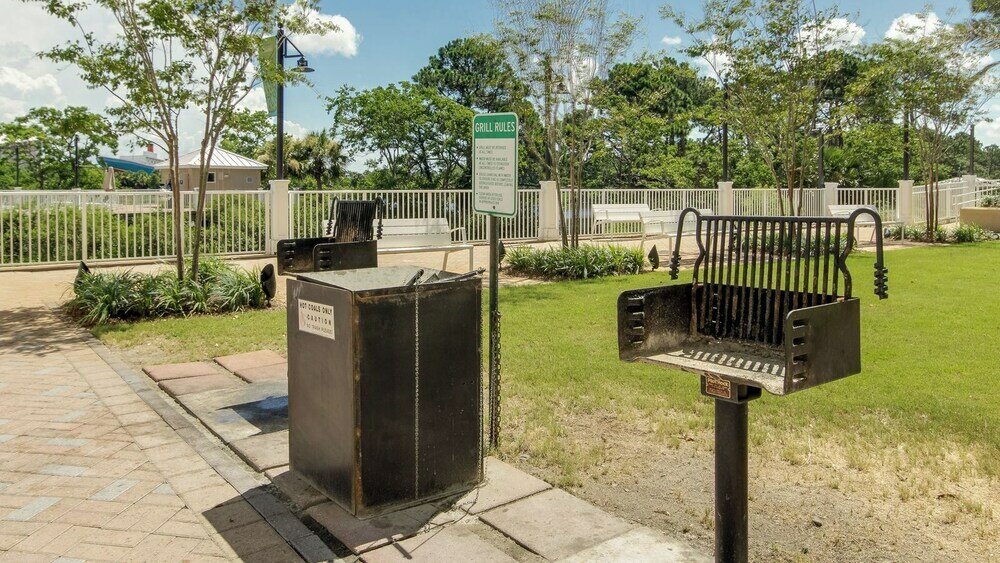 Фото Laketown Wharf 624 - Catch The Breeze