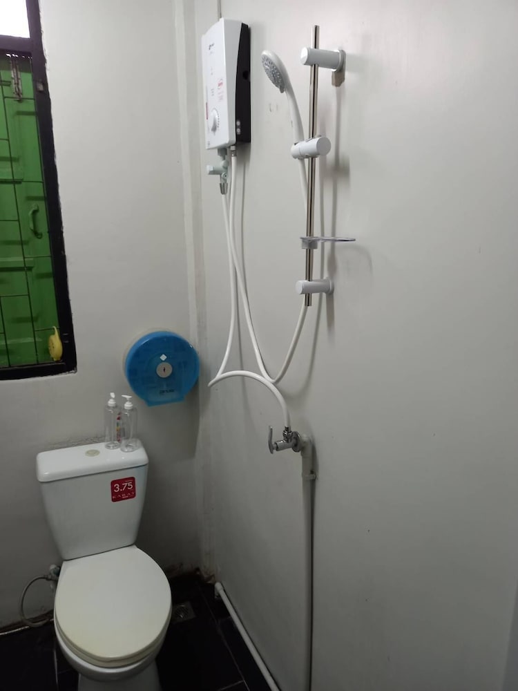 Фото Sleep with me hostel