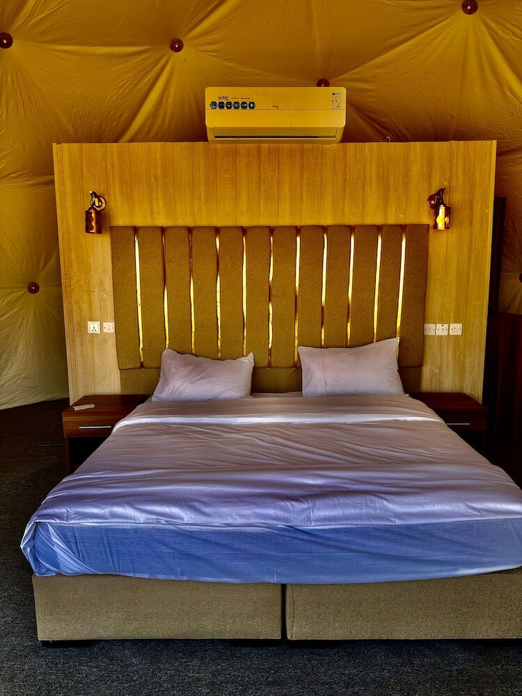 Фото Mirage Desert Camp