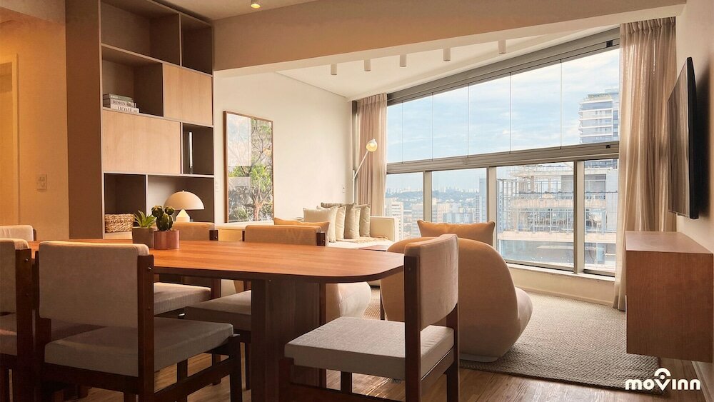 Фото White by Movinn