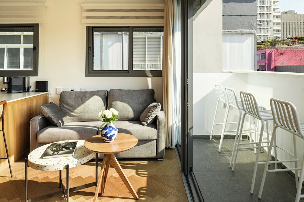 Фото Balcony Bar Skyline View by Sea N' Rent