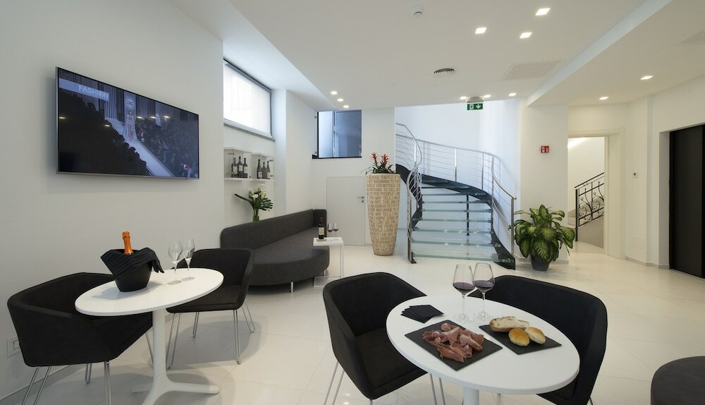 Фото Mia Aparthotel