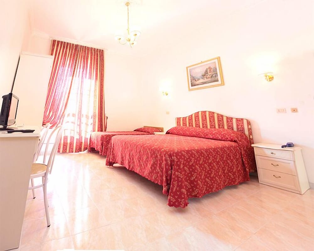 Фото Hotel Euro Quiris