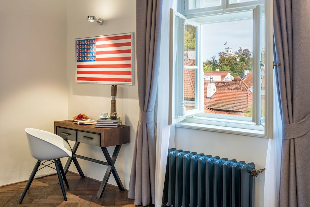 Фото MOOo by the Castle