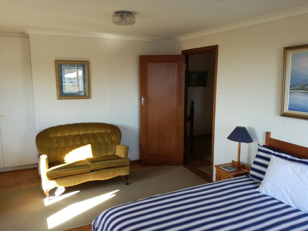 Фото Duck and Doolittle