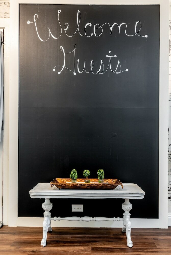 Фото The Old Liberty Schoolhouse