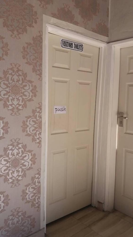 Фото Makgovango Luxury Inn