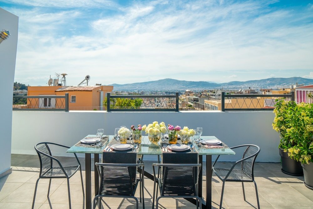 Фото Mythos Luxury Suites