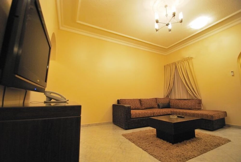 Фото Peninsula Suites