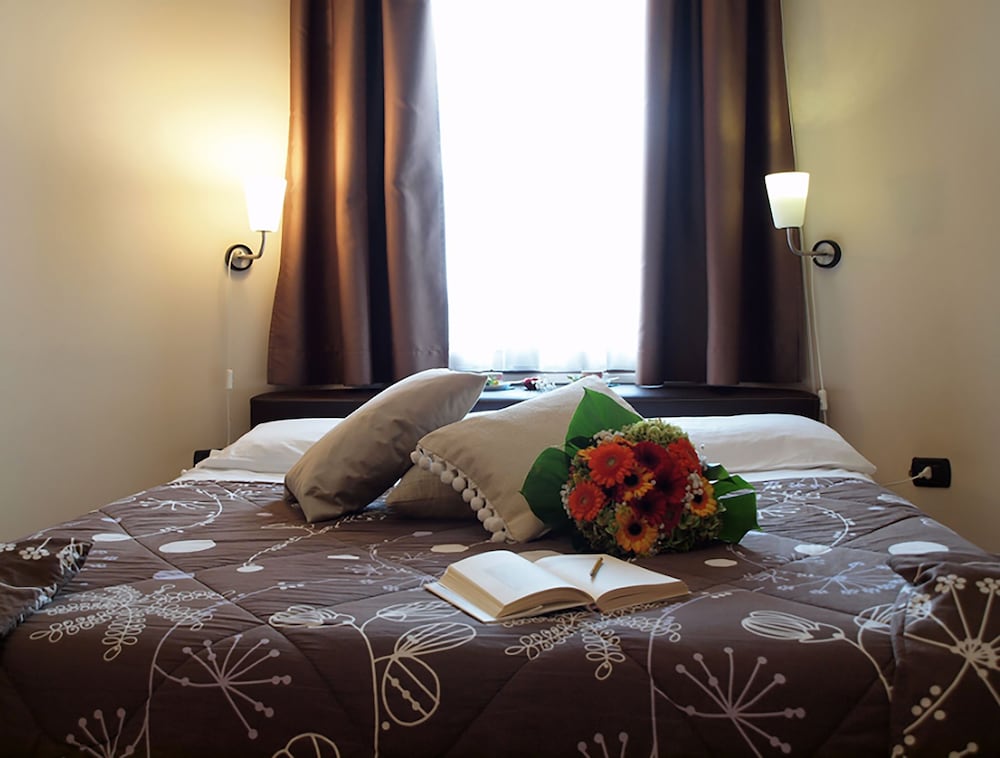 Фото L'incontro Suite B&b