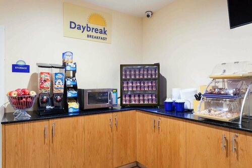 Гостиница Days Inn by Wyndham Brooklyn Crown Heights в Нью-Йорке