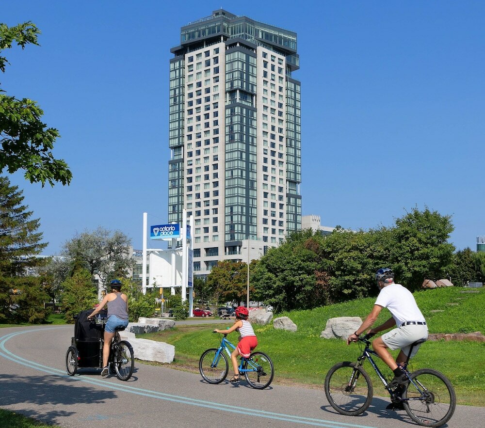 Фото Hotel X Toronto by Library Hotel Collection