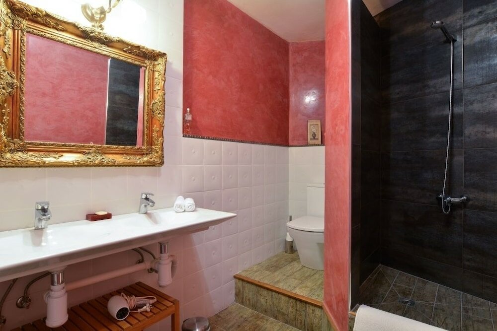 Фото Mallorca traditional village townhouse